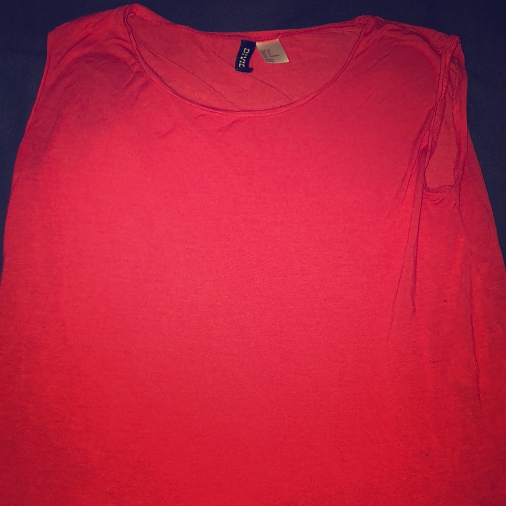 Coral colored tank top